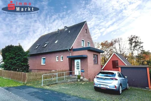Immobilie in Petershagen - Freistehendes Ein-/ Zweifamilienhaus in Petershagen sucht neuen Eigentümer! - Bild 0