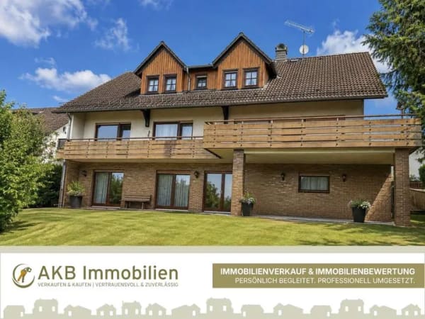 Immobilie in Herbstein - Einfamilienhaus mit Garten und Garage in Herbstein - Bild 1