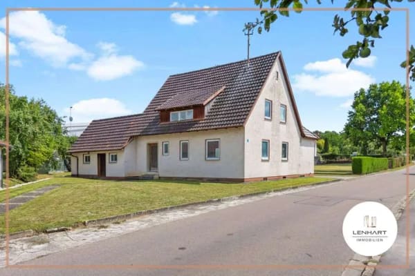 Immobilie in Holzheim - *Einfamilienhaus in Holzheim*Entkernter Rohbauzustand mit Entwicklungspotenzial für Ihre Wohnideen* - Bild 0