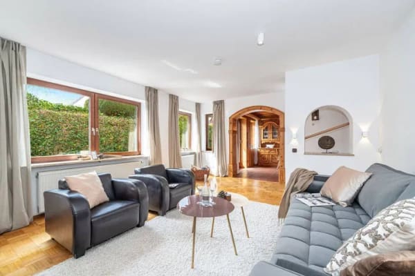 Immobilie in Putzbrunn - Idyllisches Reihenendhaus mit 7 Räumen in Putzbrunn - 296 m² Wohn-NFL| 513 m² Grundstück - Bild 1