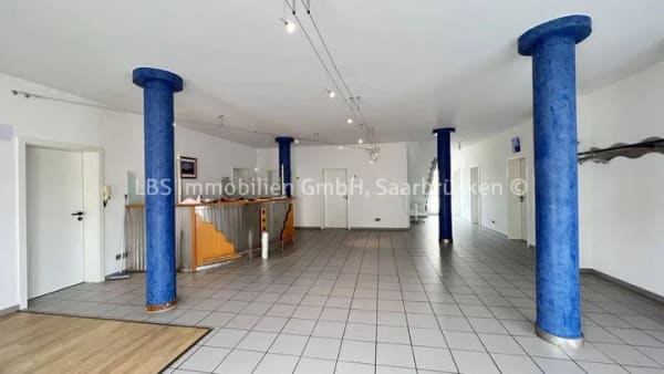 Immobilie in Wadern - Wohnen mit Gewerbe - vielseitige Immobilie mit großem Grundstück und Entwicklungspotenzial - Bild 3