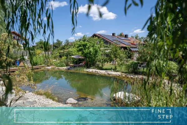 Immobilie in Steinhöring - Leben im Grünen - modernes Landhaus mit ELW in einzigartiger Gartenoase - Bild 0