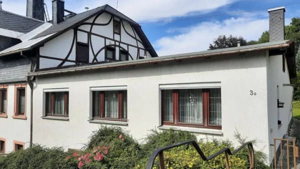 Immobilie in Zwönitz - Charmantes Einfamilienhaus in Waldrandlage mit großem Garten, Zwönitz - Bild 2
