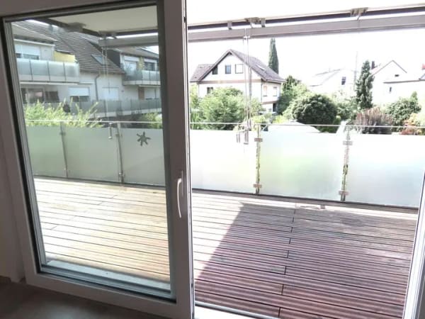 Immobilie in Ilvesheim - Sehr schöne 3 ZKB mit 21 qm großem Balkon im 6 - Familienhaus - Bild 3