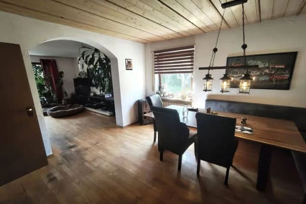 Immobilie in Engelsberg - Großzügiges Einfamilienhaus mit Kaminofen, Doppelgarage und vielseitigem Raumangebot - Bild 1