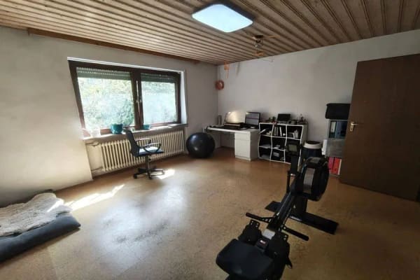 Immobilie in Engelsberg - Großzügiges Einfamilienhaus mit Kaminofen, Doppelgarage und vielseitigem Raumangebot - Bild 4