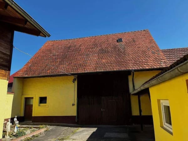 Immobilie in St. Leon-Rot - Zweifamilienwohnhaus mit modernisiertem OG, großer Scheune und Bauplatz in 2. Reihe. Auch als 3-FH nutzbar. - Bild 3
