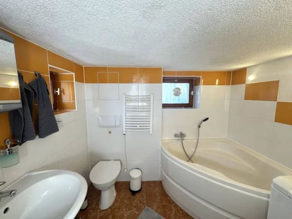 Immobilie in Großhartmannsdorf - Einziehen und wohlfühlen - Gepflegtes Einfamilienhaus mit Kamin und Garten - Bild 4