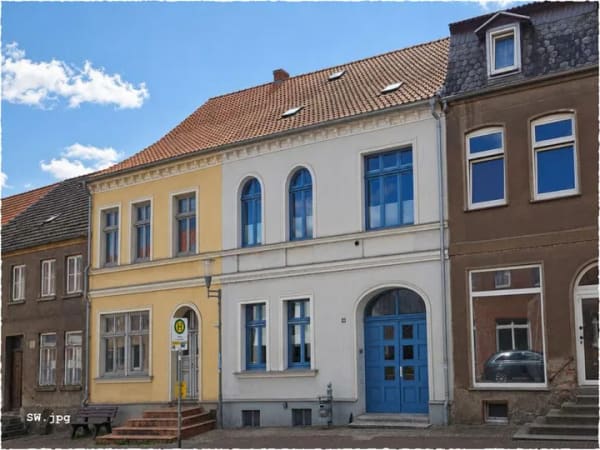 Immobilie in Gnoien - BUSCH-IMMOBILIEN ~ Solides Investment in Gnoien - Vollvermietung - Bestzustand! - Bild 0