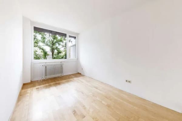 Immobilie in Pullach im Isartal - Renovierungsbedürftige 2-Zimmer-Wohnung mit viel Potenzial - Bild 4