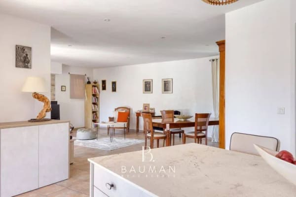 Immobilie in Rottach-Egern - Elegante Villa mit Pool im Herzen eines sicheren Anwesens - Bild 4