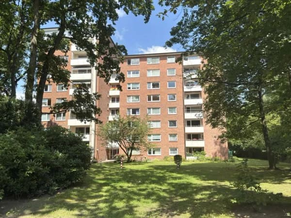 Immobilie in Wedel - Zentral gelegen - Großzügige 2 Zi.-Wohnung mit Loggia & Fahrstuhl - Bild 0