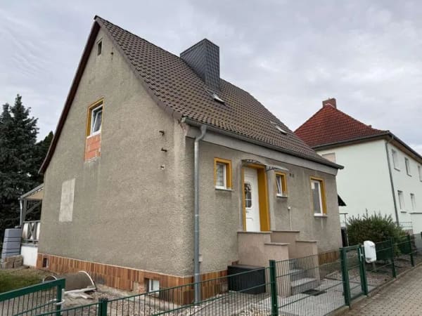 Immobilie in Goethestadt Bad Lauchstädt - +++Kleines freistehendes Einfamilienhaus in Bad Lauchstädt+++ - Bild 0