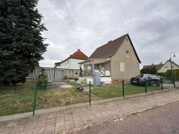 Immobilie in Goethestadt Bad Lauchstädt - +++Kleines freistehendes Einfamilienhaus in Bad Lauchstädt+++ - Bild 1