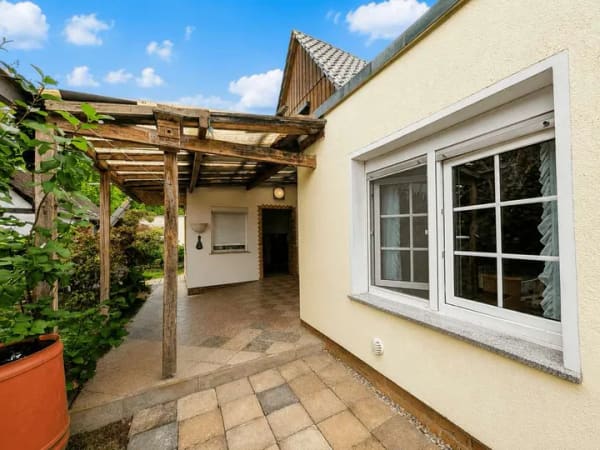 Immobilie in Schkeuditz - Wunderschöner Garten - Garage - Brunnen - Veranda - Terrasse - ruhige Lage - Nebengelasse - Bild 2