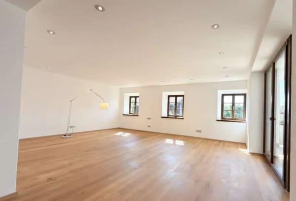 Immobilie in Valley - Seltene Gelegenheit: Herzstück eines Gutshofs zwischen München und Tegernsee,  ohne Provision/leer - Bild 1