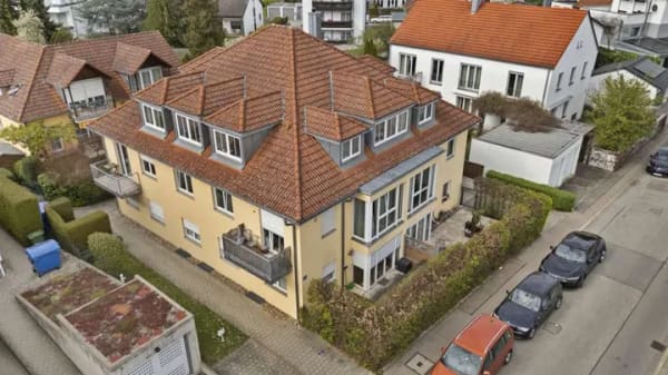 Immobilie in Ingolstadt - Kompakte 2-Zimmer-Wohnung mit neuer Heizung und zwei TG-Stellplätzen - Bild 3
