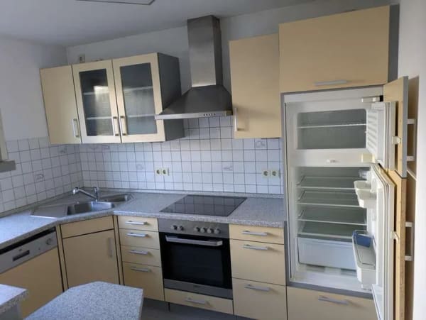 Immobilie in Boos - Viel Platz in Boos: Großzügiges Doppelhaus mit acht Schlafzimmern - Bild 4