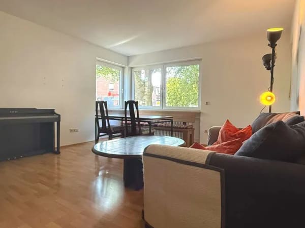 Immobilie in Stadtbergen - Familienwohnung mit 3 Zimmern und überdachtem Balkon - Sehr zentral in Stadtbergen  - Bild 1