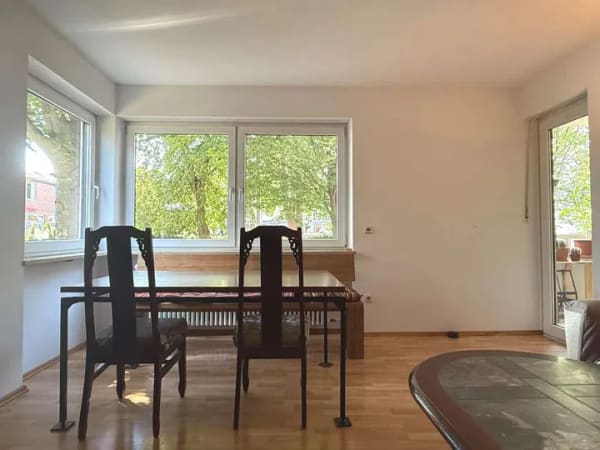 Immobilie in Stadtbergen - Familienwohnung mit 3 Zimmern und überdachtem Balkon - Sehr zentral in Stadtbergen  - Bild 2