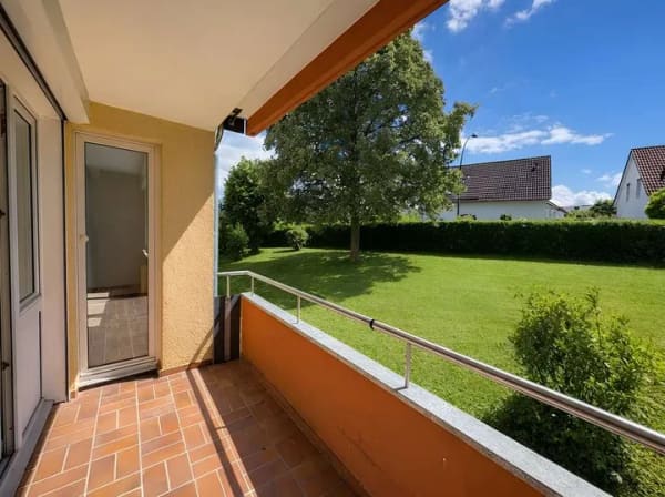 Immobilie in Walheim - 3,5-ZIMMERWOHNUNG MIT BALKON UND ZWEI STELLPLÄTZEN – bezugsfrei - Bild 0