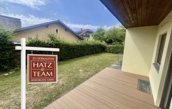 Immobilie in Salzweg - Charmante 1,5-Zimmer-Wohnung im Erdgeschoss mit neuwertiger Terrasse und Garten in Passau-Salzweg! - Bild 0