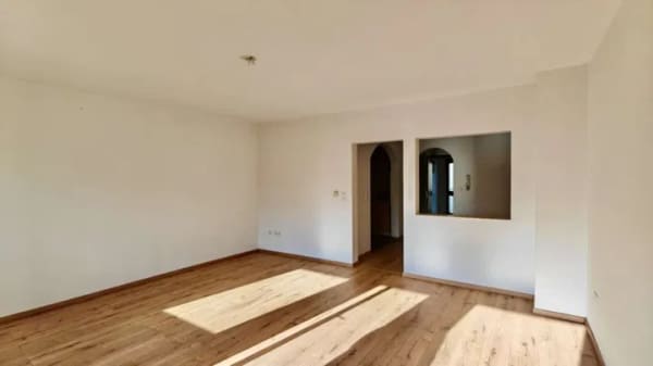 Immobilie in Salzweg - Charmante 1,5-Zimmer-Wohnung im Erdgeschoss mit neuwertiger Terrasse und Garten in Passau-Salzweg! - Bild 2