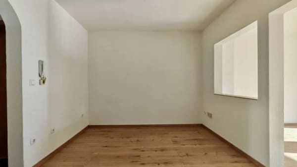 Immobilie in Salzweg - Charmante 1,5-Zimmer-Wohnung im Erdgeschoss mit neuwertiger Terrasse und Garten in Passau-Salzweg! - Bild 3