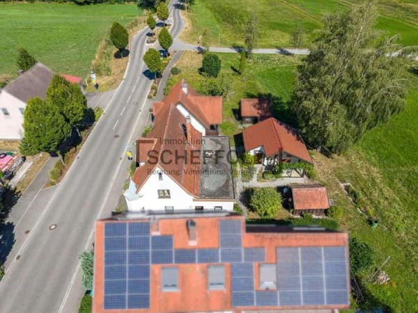 Immobilie in Bad Buchau - Ihr neues Zuhause! Gemütliches Einfamilienhaus mit durchdachtem Grundriss &  schönem Sommergarten - Bild 2