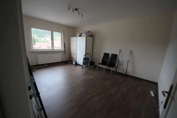 Immobilie in Mosbach - Marko Winter Immobilien - Mosbach: Zentral gelegene 5-Zimmer-Wohnung  mit Balkon - Bild 4