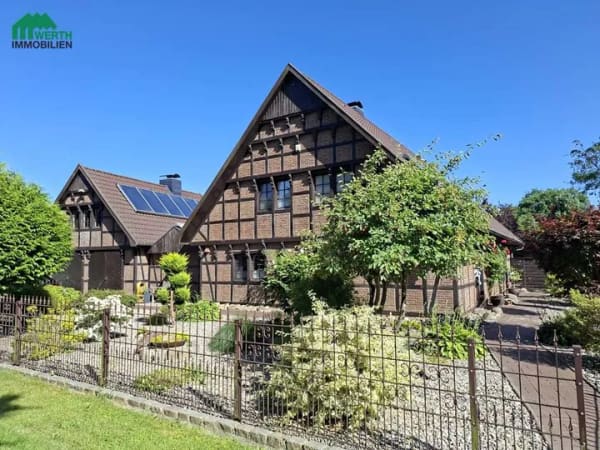 Immobilie in Eddelak - Großzügiges Einfamilienhaus mit großem Grundstück und vielseitigen Nutzungsmöglichkeiten - Bild 0