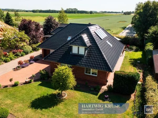 Immobilie in Wischhafen - Ein Haus mit vielen Möglichkeiten... - Bild 1