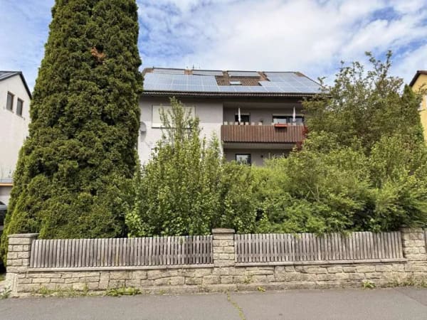 Immobilie in Plößberg - Wohnen und Vermieten gleichzeitig - Familienfreundliches Haus auf dem Land - Bild 0