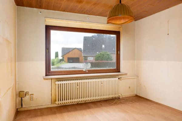 Immobilie in Herzhorn - Einfamilienhaus mit Einliegerwohnung auf großem Grundstück - Bild 4