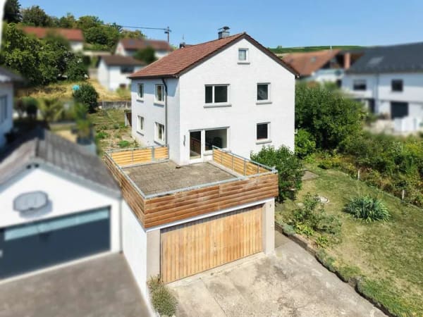 Immobilie in Walheim - FREISTEHENDES FAMILIENHAUS MIT GARTEN UND DOPPELGARAGE – bezugsfrei - Bild 0