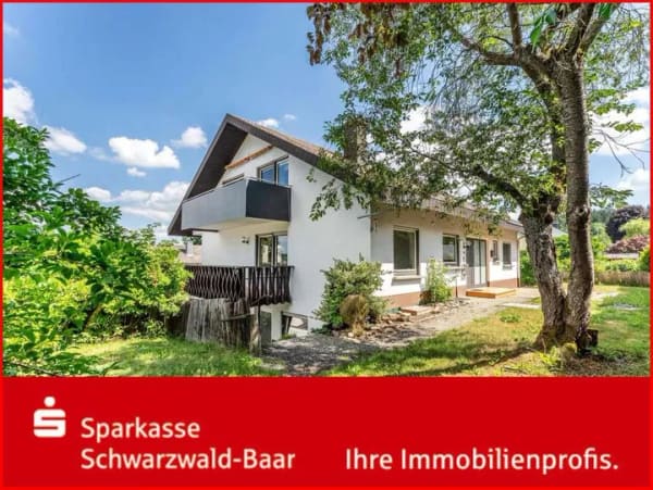 Immobilie in Brigachtal - Dreifamilienhaus mit 2 Garagen und Stellplatz - Bild 0