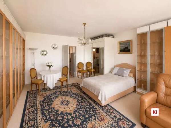 Immobilie in München - Renovierungsbedürftige, vermietete 1-Zimmer-Wohnung mit großem Balkon und Hallenbad - Bild 2