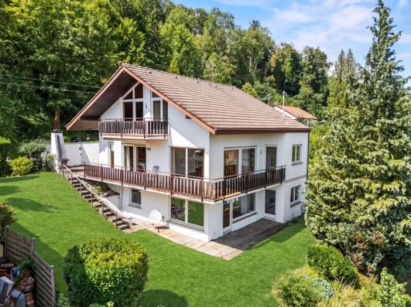 Immobilie in Fronreute - Fronreute - Staig - Einfamilienhaus mit ELW mit bestem Panorama bis in die Alpen… - Bild 0