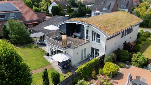 Immobilie in Wedemark - Mehrgenerationen aufgepasst! Sehr großzügiges Wohnen in der Wedemark - OT Berkhof - Bild 0