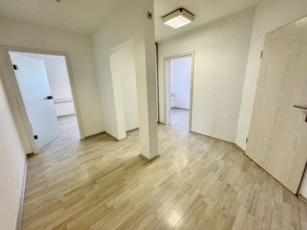Immobilie in Wörrstadt - Vier-Zimmer-Wohnung mit Wintergarten - Bild 2