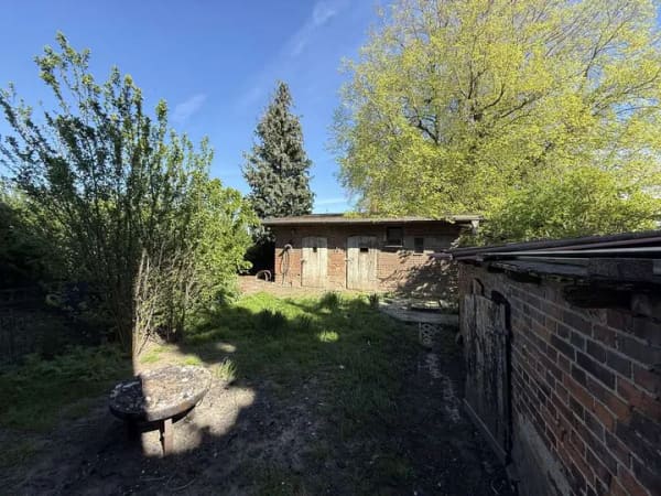 Immobilie in Teuchern - +++ Charmantes Familienhaus zur Renovierung in Prittitz, Grundstück perfekt für Tierhaltung, oder Pf - Bild 2