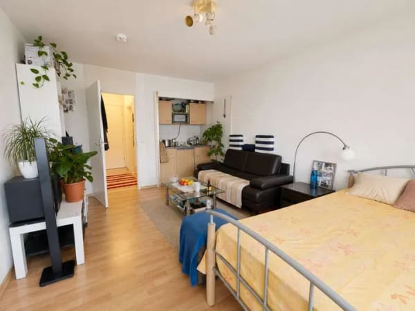 Immobilie in Wiesbaden - VERMIETETES APARTMENT MIT BALKON, TAGESLICHTBAD UND KELLER - Bild 1