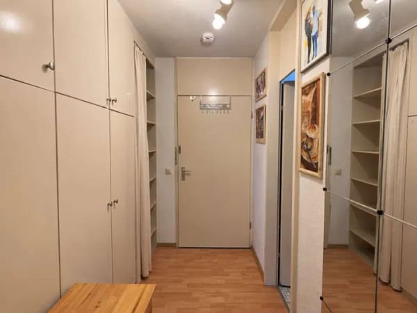 Immobilie in Wiesbaden - VERMIETETES APARTMENT MIT BALKON, TAGESLICHTBAD UND KELLER - Bild 2