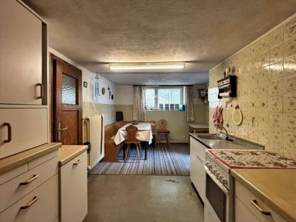 Immobilie in Lenzkirch - Ein Zuhause mit Geschichte, großem Potenzial und zwei großzügigen Grundstücken - Bild 4