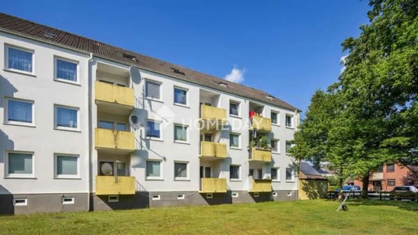 Immobilie in Schwanewede - Vermietete Zwei-Zimmer-Eigentumswohnung mit Keller und Hausmeisterservice - Bild 1