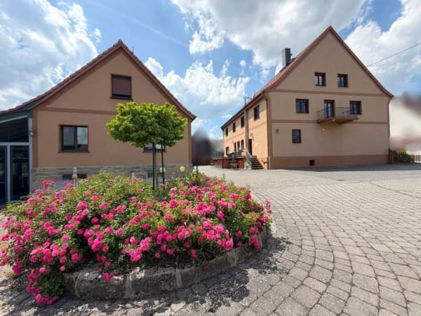 Immobilie in Grebenau - Exklusives Loftwohnen mit repräsentativem Geschäftshaus und Privatpark - Bild 0