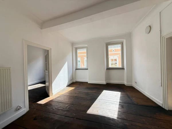 Immobilie in Wolfstein - Stadthaus von 1832 im historischen Stadtkern von Wolfstein - Bild 2