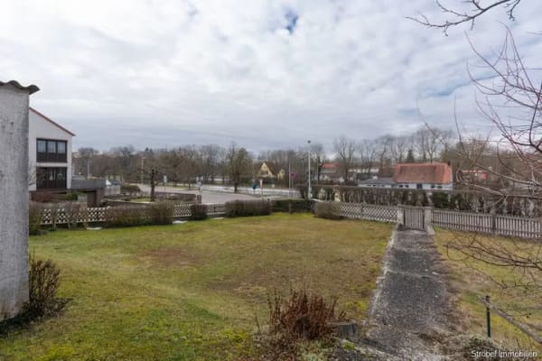 Immobilie in Uffenheim - großzügige Doppelhaushälfte mit viel Potenzial und Grundstück zu verkaufen - renovierungsbedürfig - Bild 4