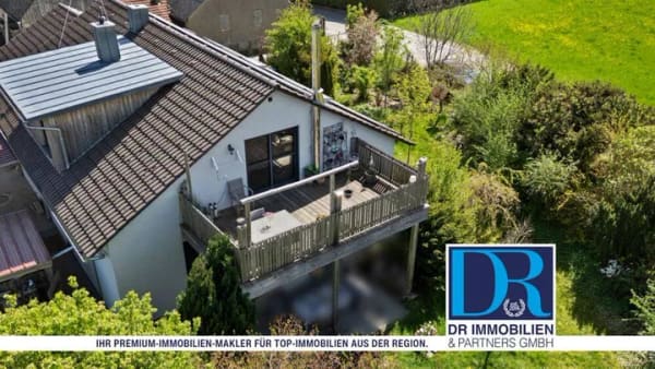 Immobilie in Rennertshofen - Idyllisch gelegene 3-Zi-DG-WHG mit großem Balkon und Garten in Rennertshofen - Bild 0
