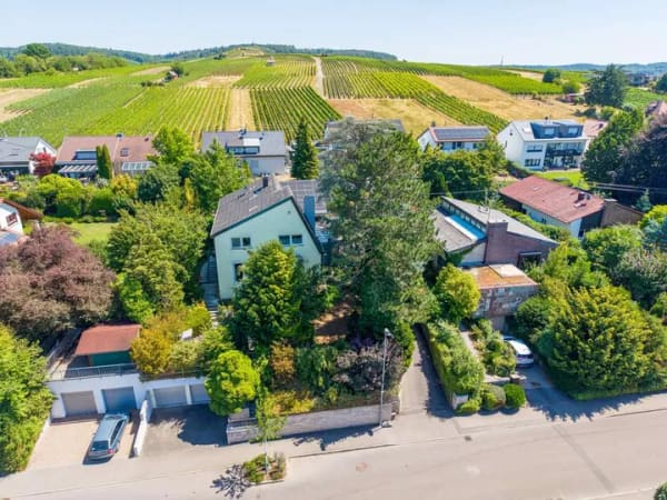 Immobilie in Flein - 2 Häuser mit 3 Garagen in den wunderschönen Weinbergen von Flein - SOMMERHÖHE - Bild 1